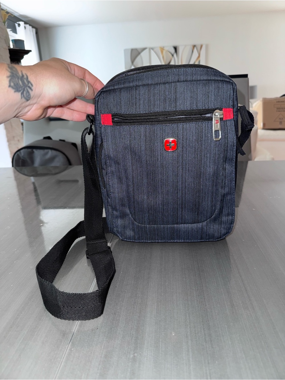 Swiss Gear Vertical Boarding Bag with RFID